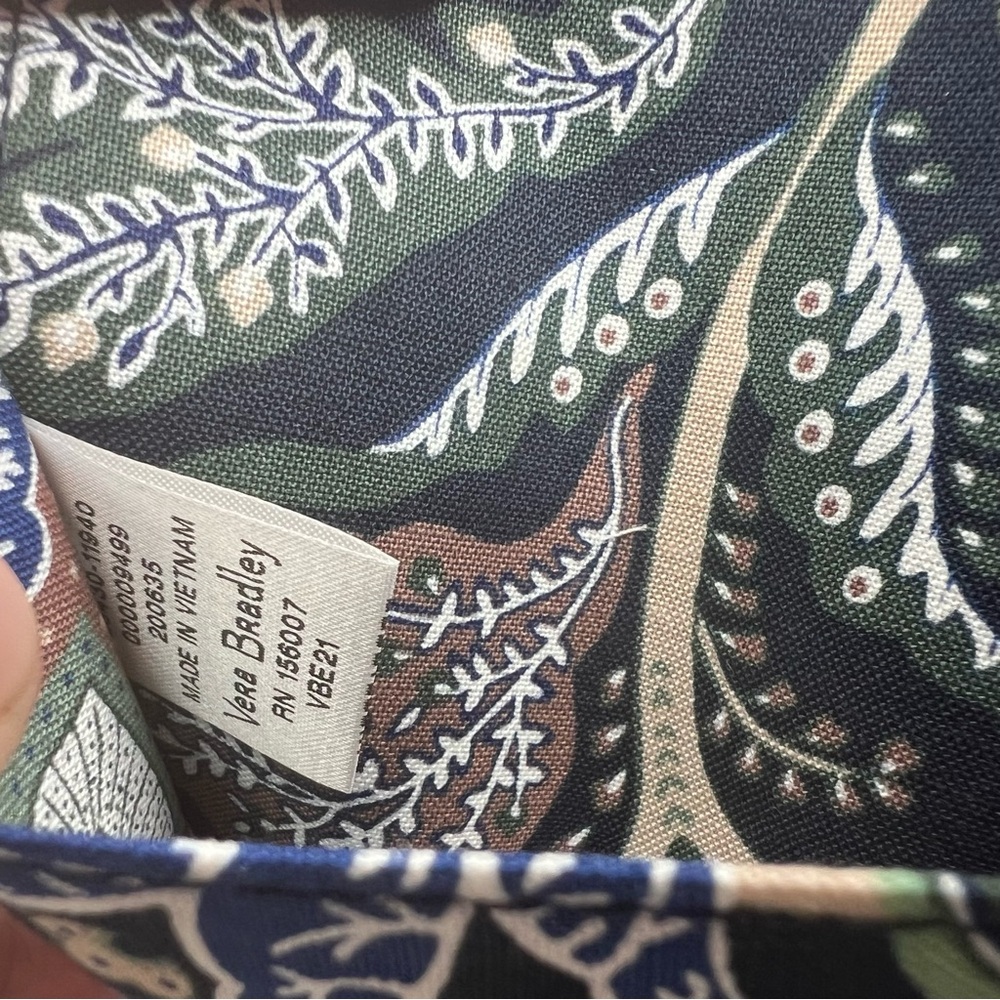 Vera Bradley Checkbook Cover Java Navy Floral Pai… - image 8